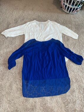 STYLUS Blue and White Lace-Hem Layered Tunic (Same Style-Diff Colors)